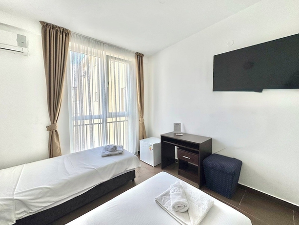 Imagen de la habitación del Hotel Lobo, Budva. Foto 4