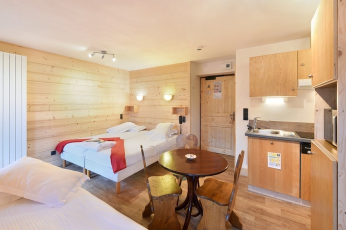 Imagen de la habitación del Hotel Loc Alpen Sports. Foto 13