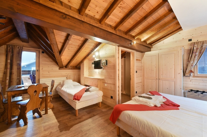 Imagen de la habitación del Hotel Loc Alpen Sports. Foto 14