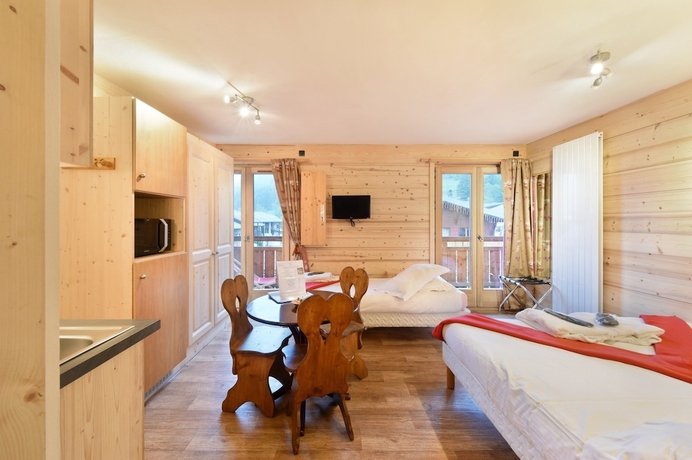 Imagen de la habitación del Hotel Loc Alpen Sports. Foto 15