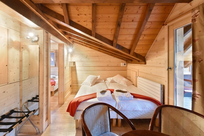 Imagen de la habitación del Hotel Loc Alpen Sports. Foto 16