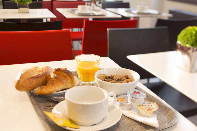 Imagen general del Hotel Local 101 Beaurepaire. Foto 13