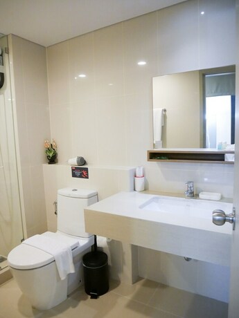 Imagen de la habitación del Hotel Locals Sathorn Siamese Nang Linchee. Foto 20