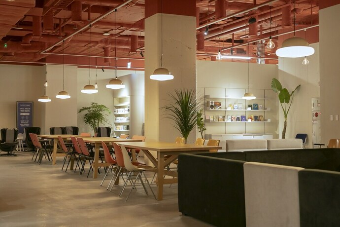 Imagen del bar/restaurante del Hotel Localstitch Creator Town Seogyo. Foto 6