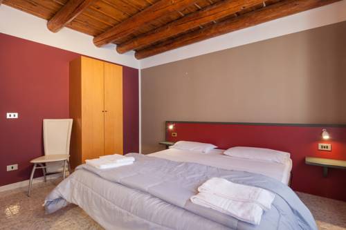 Imagen de la habitación del Hotel Locanda Al Centrale. Foto 3