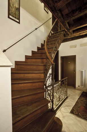 Imagen de los interiores del Hotel Locanda Art Deco. Foto 13