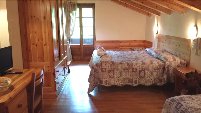 Imagen de la habitación del Hotel Locanda Belvedere. Foto 7