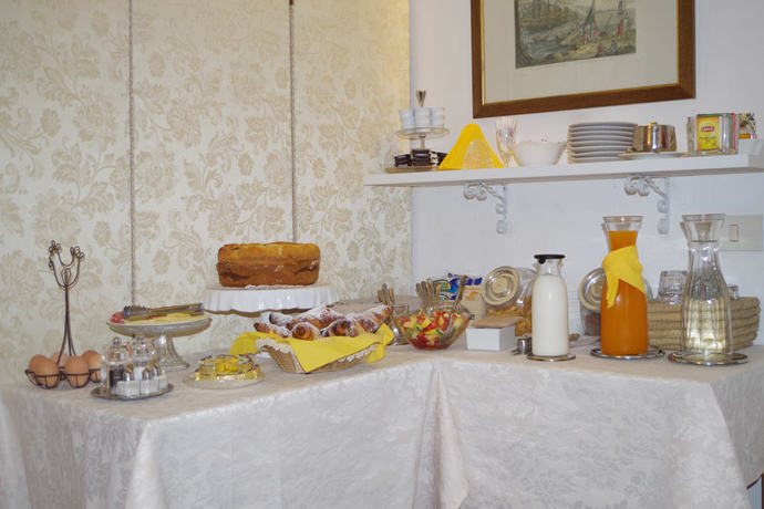 Imagen del bar/restaurante del Hotel Locanda Casa Petrarca. Foto 3