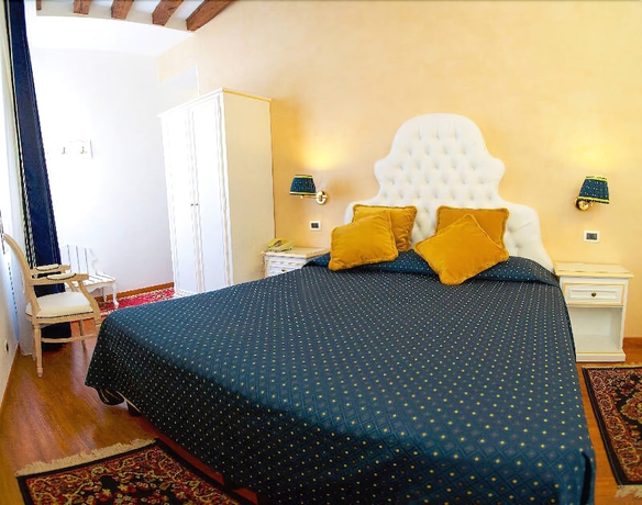 Imagen de la habitación del Hotel Locanda Casa Querini. Foto 13