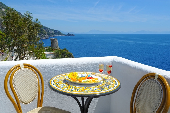 Imagen de la habitación del Hotel Locanda Costa Diva. Foto 4