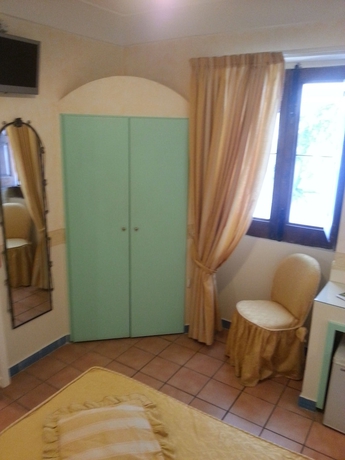 Imagen de la habitación del Hotel Locanda Costa Diva. Foto 9