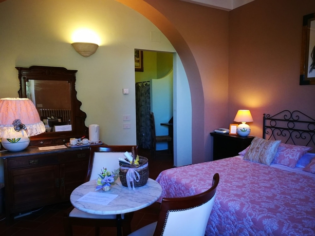 Imagen de la habitación del Hotel Locanda Le Boscarecce. Foto 11
