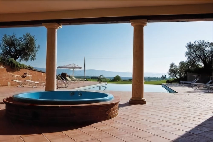 Imagen de la piscina del Hotel Locanda Poggioleone. Foto 19