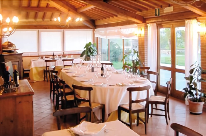 Imagen del bar/restaurante del Hotel Locanda Poggioleone. Foto 6