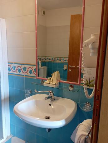 Imagen de la habitación del Hotel Locanda Ruscello Garn&igrave;. Foto 16