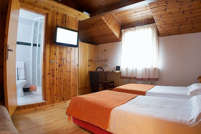Imagen de la habitación del Hotel Locanda San Lorenzo, Cornei. Foto 20