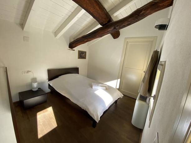 Imagen de la habitación del Hotel Locanda Torriani. Foto 3