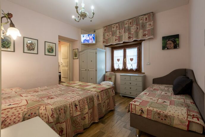 Imagen de la habitación del Hotel Locanda Zita. Foto 17