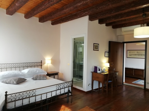 Imagen de la habitación del Hotel Locanda degli Ulivi. Foto 13