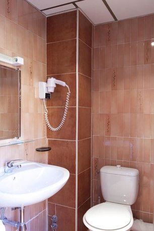 Imagen de la habitación del Hotel Locarno, Niza. Foto 5