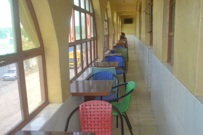 Imagen general del Hotel Location Plaza Restaurant. Foto 3