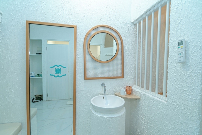 Imagen de la habitación del Hotel Loccal Collection. Foto 18