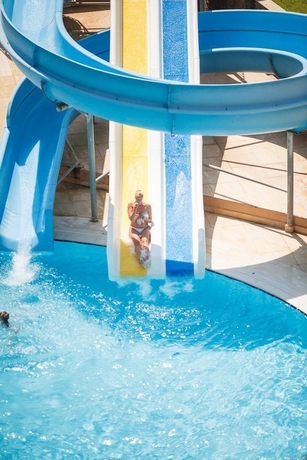 Imagen de la piscina del Hotel L'oceanica Beach Resort - All Inclusive. Foto 17