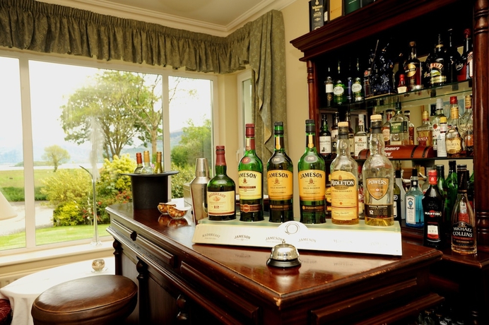 Imagen del bar/restaurante del Hotel Loch Lein Country House. Foto 8