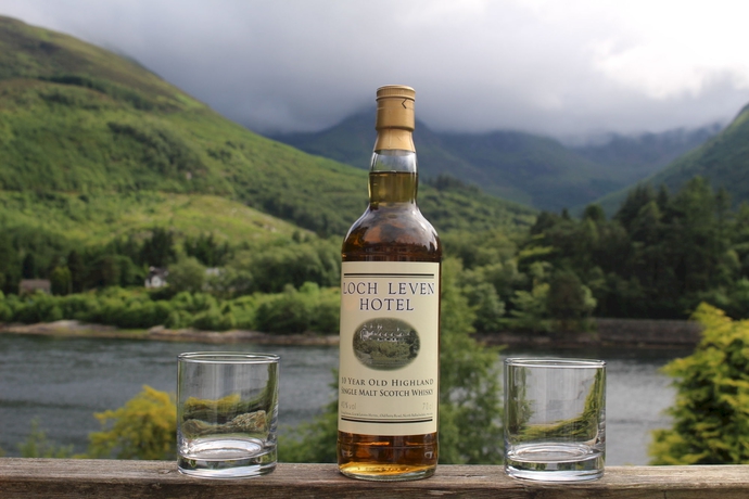 Imagen de los exteriores del Hotel Loch Leven and Distillery. Foto 9