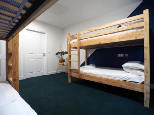 Imagen de la habitación del Hotel Loch Ness Bunk Inn. Foto 5