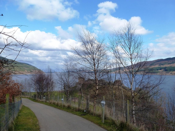 Imagen de los exteriores del Hotel Loch Ness Drumnadrochit. Foto 14