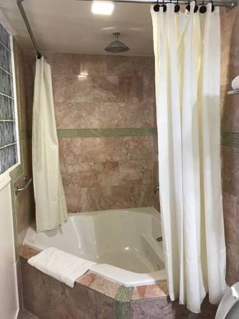 Imagen de la habitación del Hotel Lockhart Inn. Foto 4