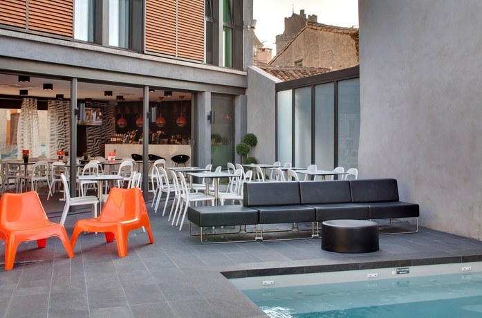 Imagen de los exteriores del Hotel L'octroi. Foto 5