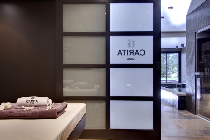 Imagen de la piscina del Hotel L'octroi. Foto 15