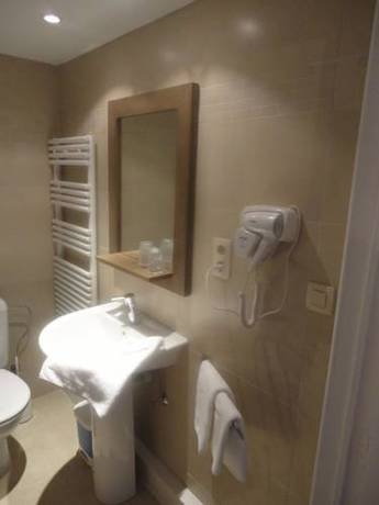 Imagen de los exteriores del Hotel Lodewijk Van Male. Foto 6