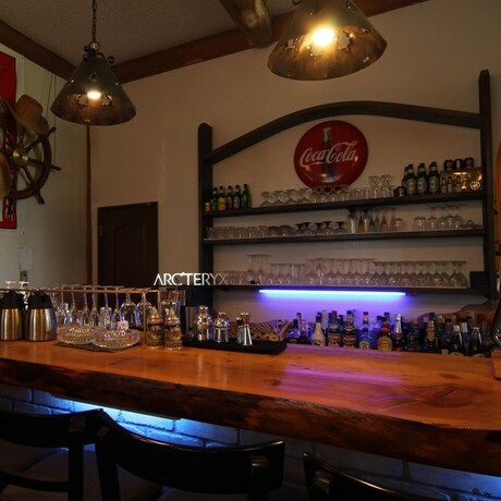 Imagen del bar/restaurante del Hotel Lodge Clubman. Foto 29