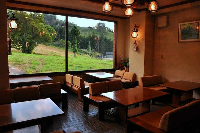 Imagen del bar/restaurante del Hotel Lodge Denbey. Foto 2