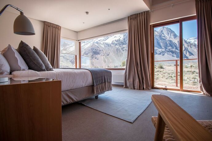 Imagen de la habitación del Hotel Lodge El Morado. Foto 18