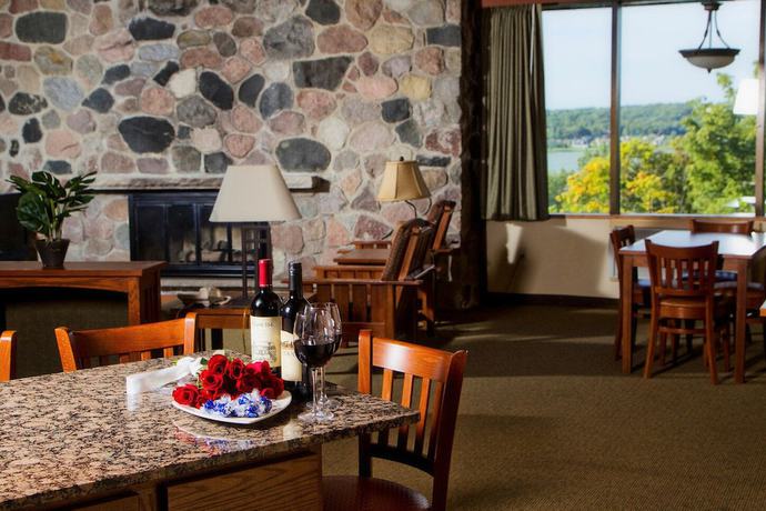 Imagen de la habitación del Hotel Lodge Geneva National. Foto 10