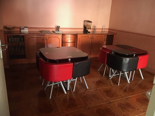 Imagen del bar/restaurante del Hotel Lodge Mungo. Foto 3