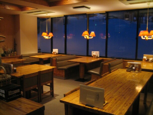 Imagen de los interiores del Hotel Lodge Nakajima. Foto 23