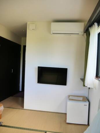 Imagen de la habitación del Hotel Lodge Ocean. Foto 18