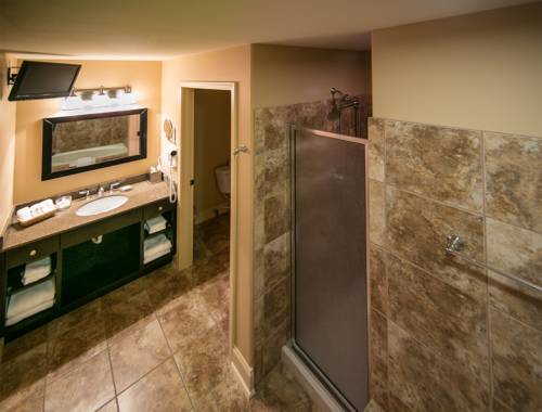Imagen de la habitación del Hotel Lodge Of Four Seasons Golf Resort, Marina & Spa. Foto 7