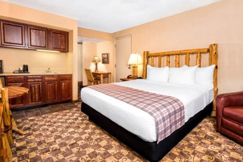 Imagen de la habitación del Hotel Lodge Of The Ozarks. Foto 4