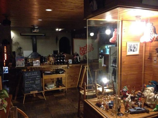 Imagen de los exteriores del Hotel Lodge Scole. Foto 12