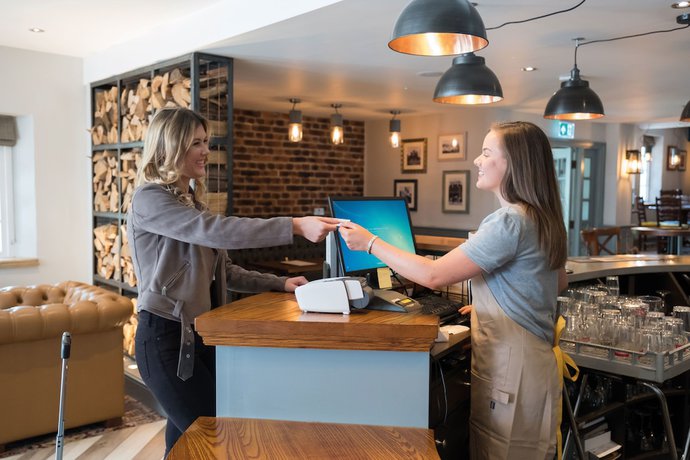 Imagen de los interiores del Hotel Lodge at Solent. Foto 11