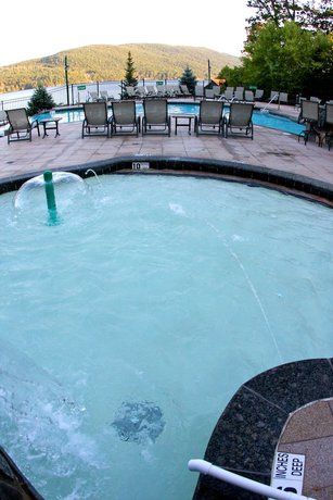Imagen de la piscina del Hotel Lodges At Cresthaven. Foto 19
