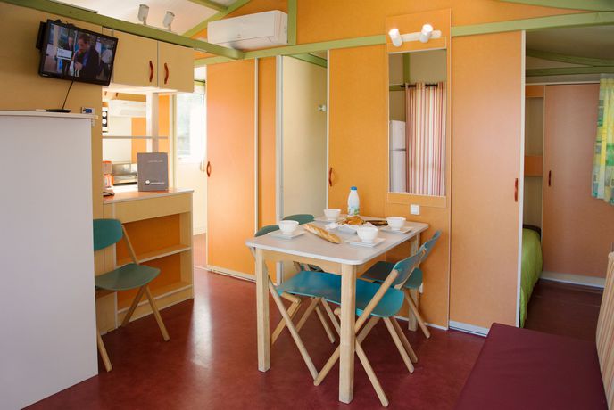 Imagen de la habitación del Hotel Lodges Mediterran&eacute;e. Foto 13