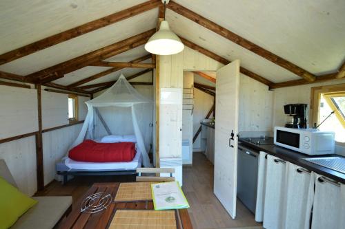 Imagen de la habitación del Hotel Lodges de Blois-Chambord. Foto 16