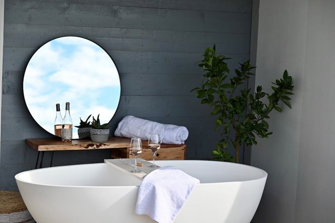 Imagen de la habitación del Hotel Lodges de Camargue. Foto 6